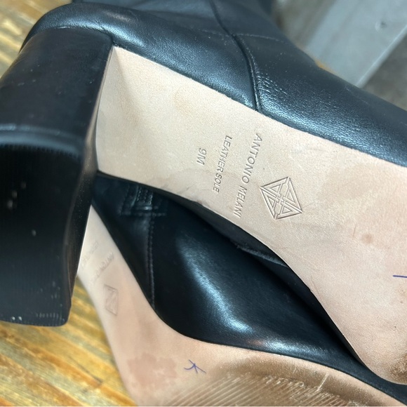 Boots - Picture 9 of 16